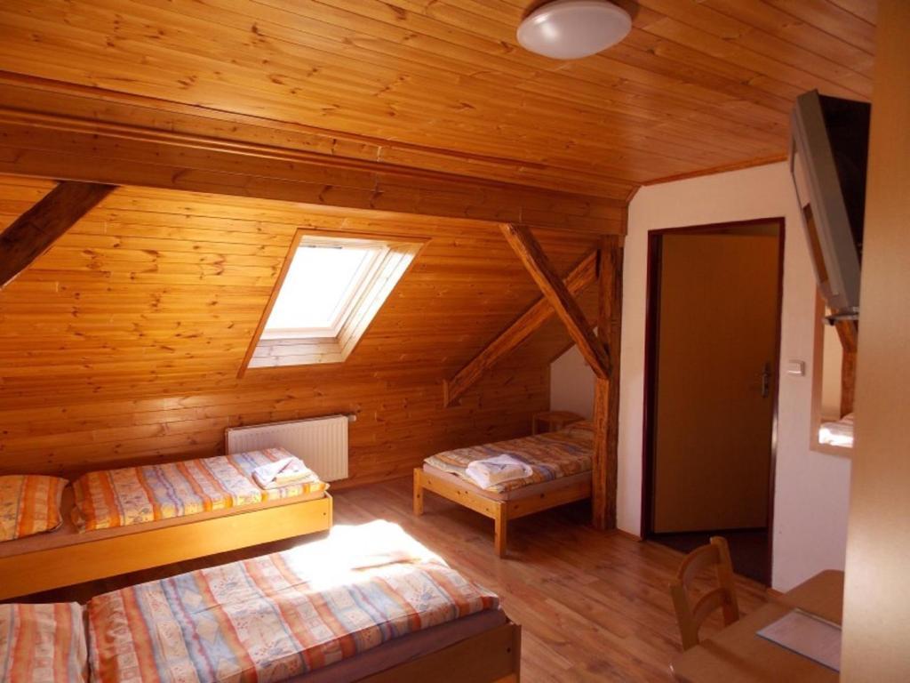 Kajovska Hospoda Bilik gambar